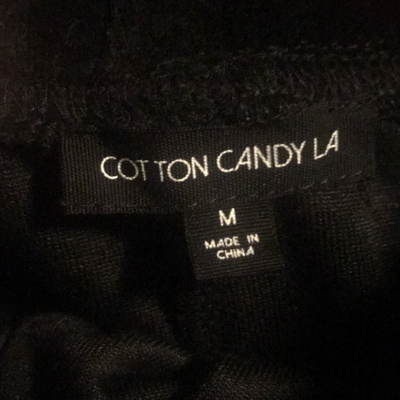 Black velvet shorts - Picture 2 of 3